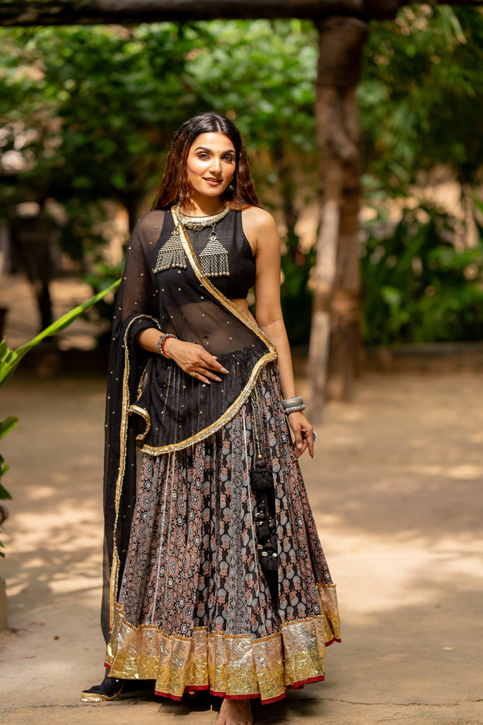 Modal Multikali Lehenga Set - Anjanase