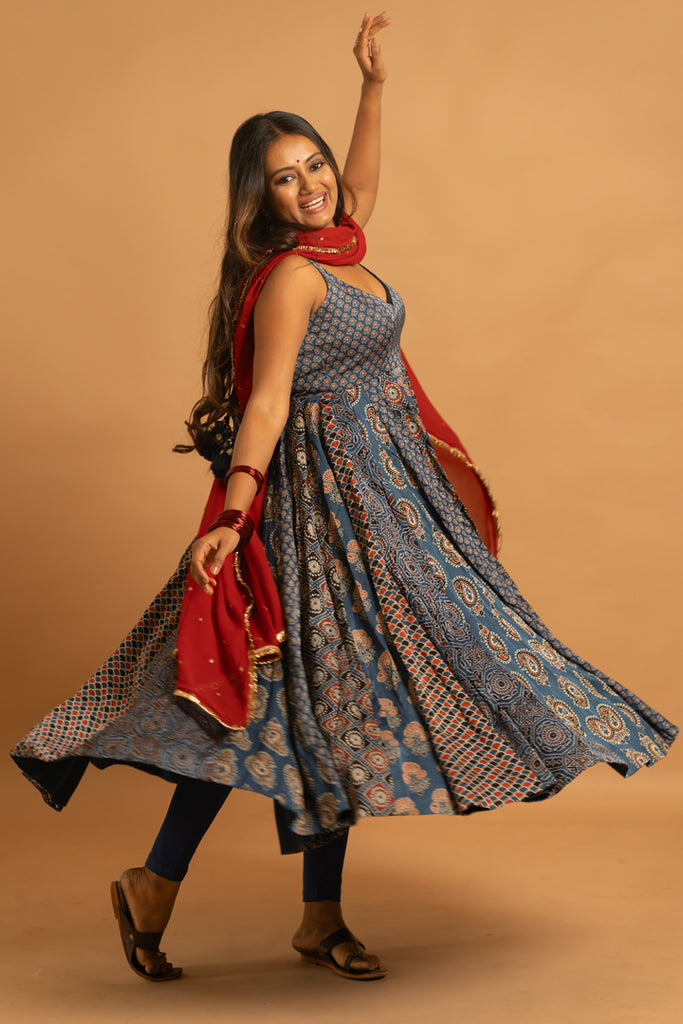 Modal Anarkali Set