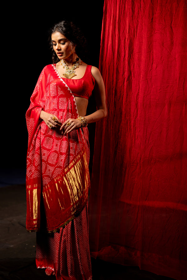 Chitralekha Saree