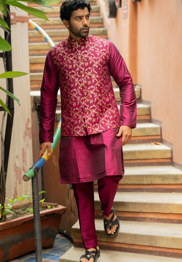 Harivadhan Koti Kurta Set