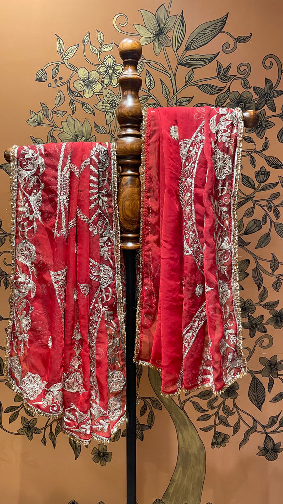 Red vintage dupatta