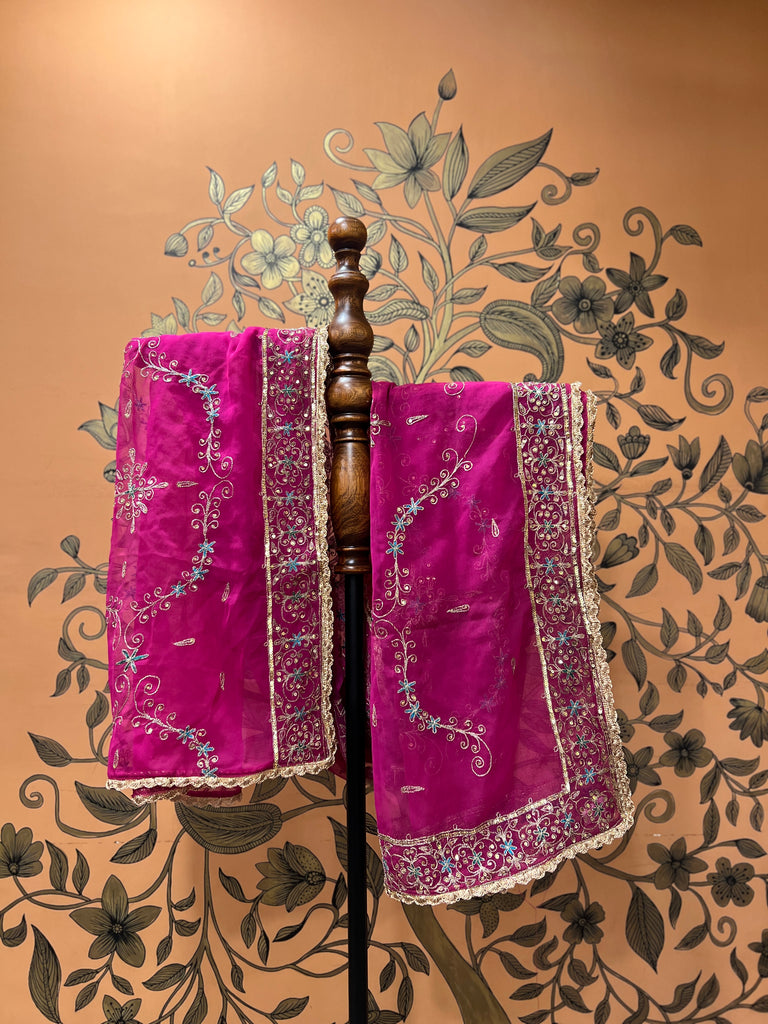 Hot pink Vintage Dupatta